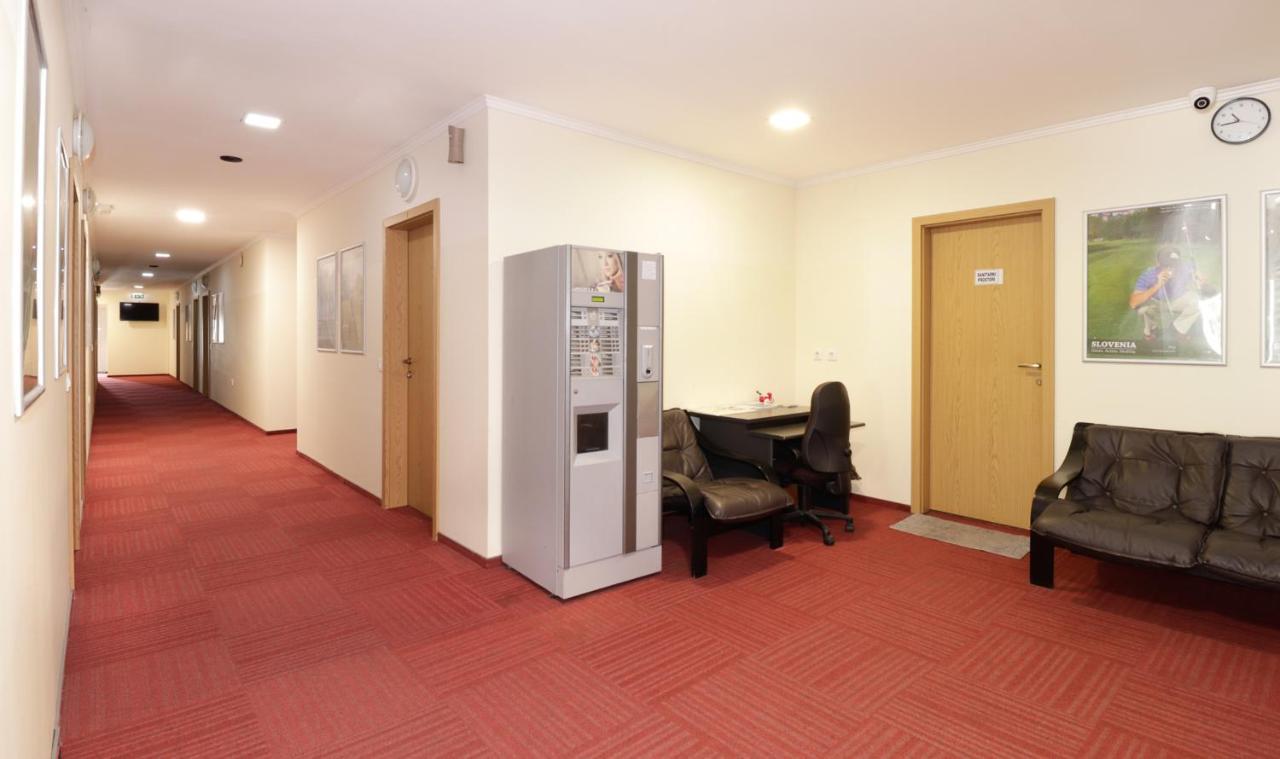 Beg Rooms Марибор Экстерьер фото