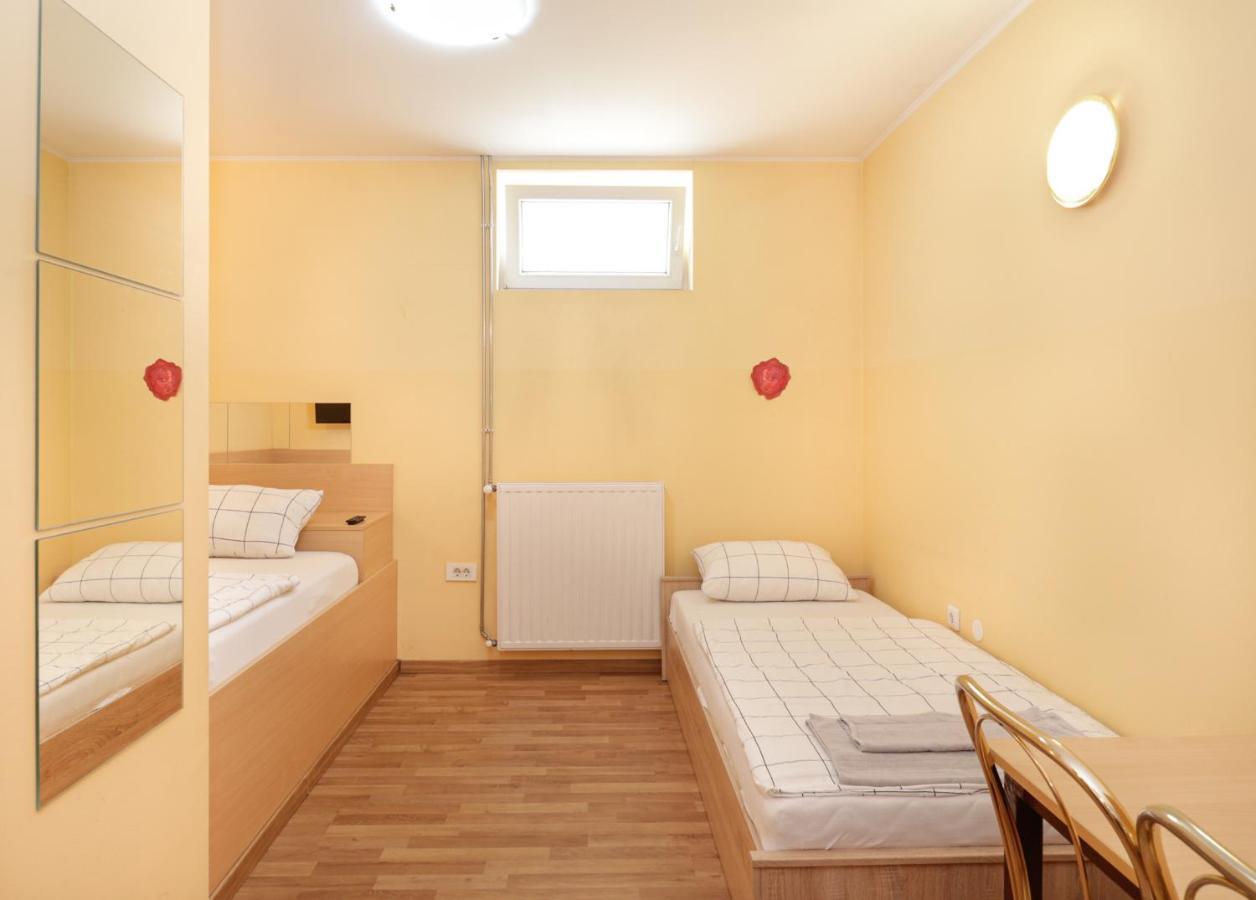 Beg Rooms Марибор Экстерьер фото